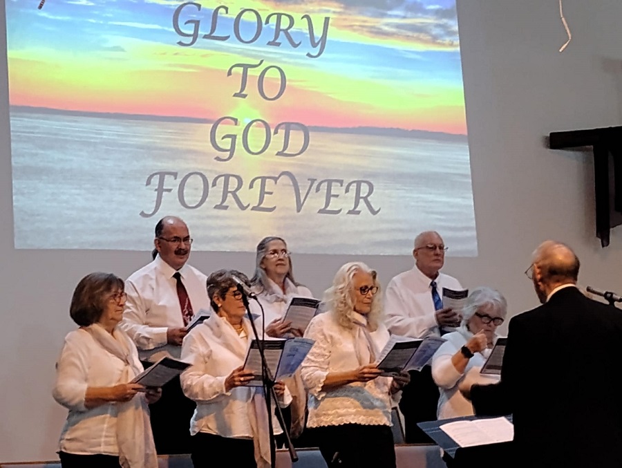 Adult-Choir-Glory-To-God-Forever