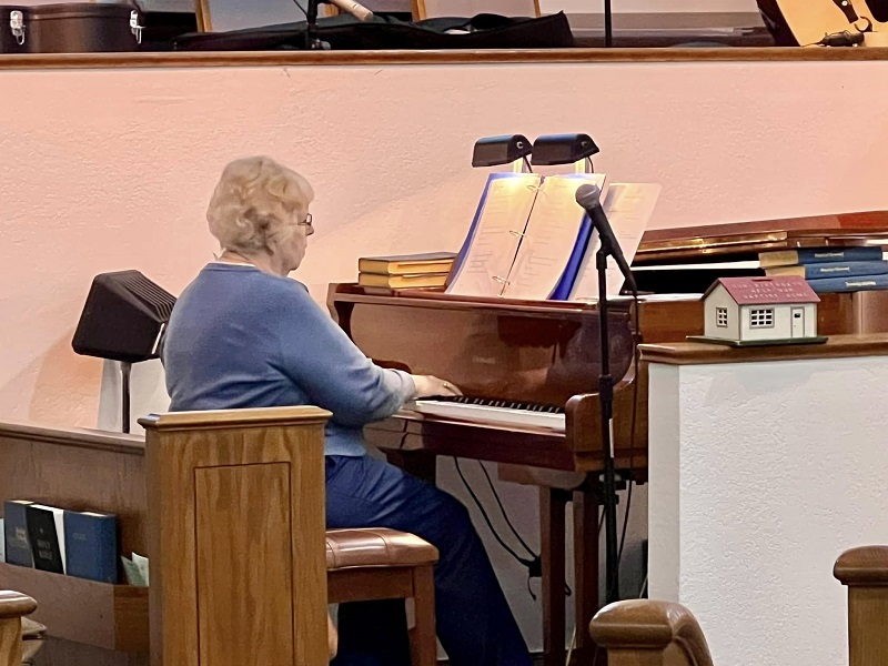2025 Marti Roberts at the Piano